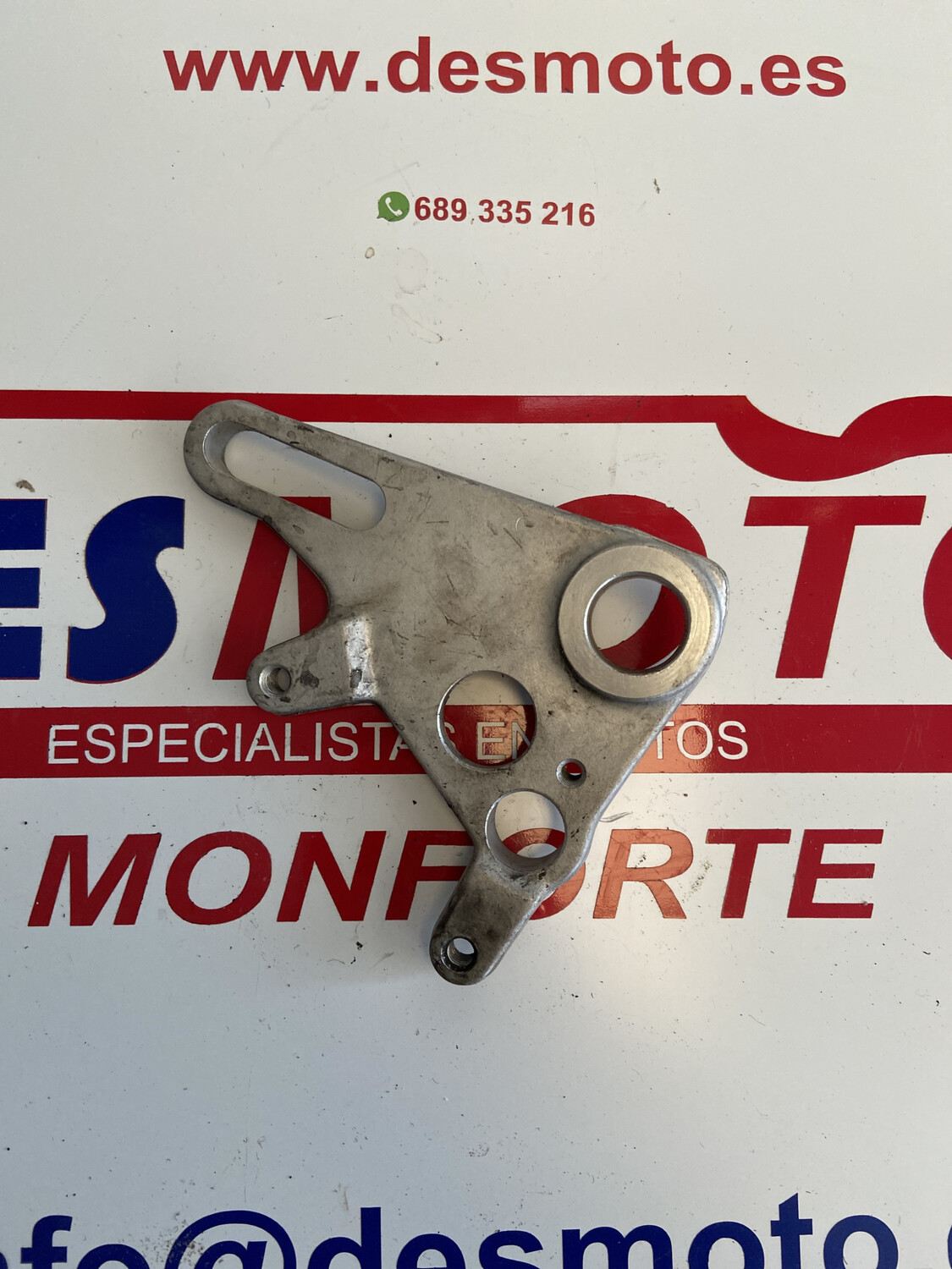 Soporte pinza trasera aprilia rsv 1000
