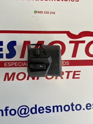 Piña izquierda intermitentes y claxon aprilia atlantic/arrecife 125