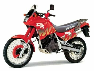 SUZUKI DR 650 RS
