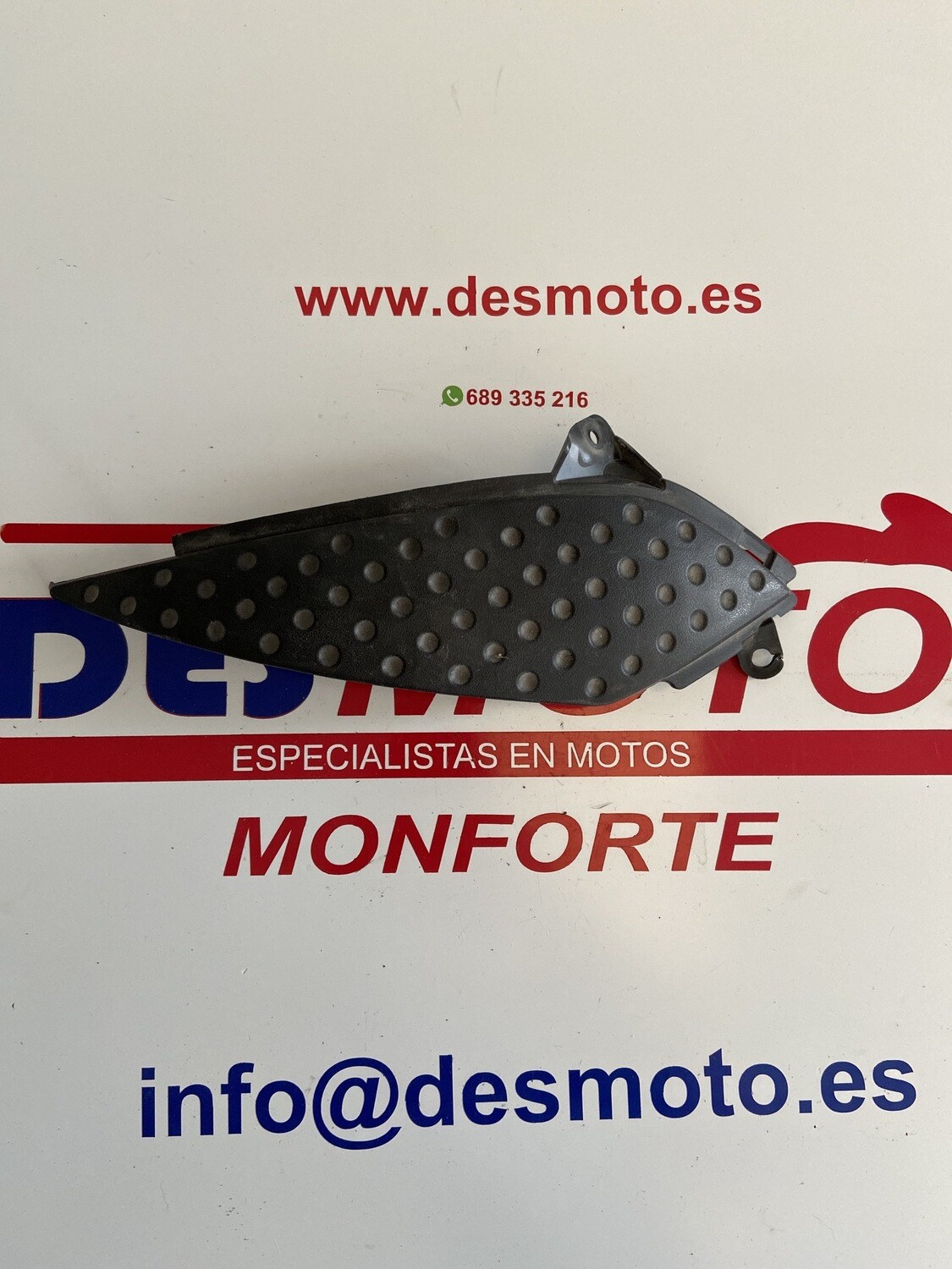 Tapa lateral bajo depósito izquierdo kawasaki zx 636 r 2005-2006