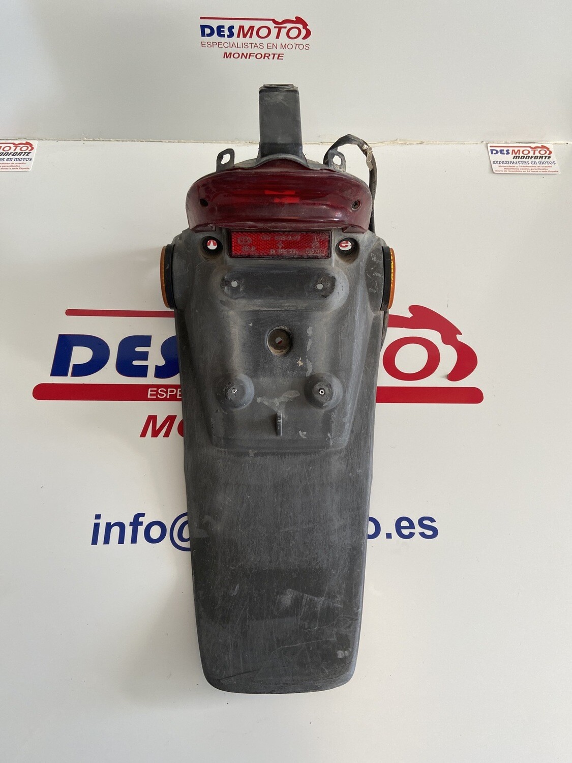 Portamatriculas tipo 2 HONDA X8R-X 50