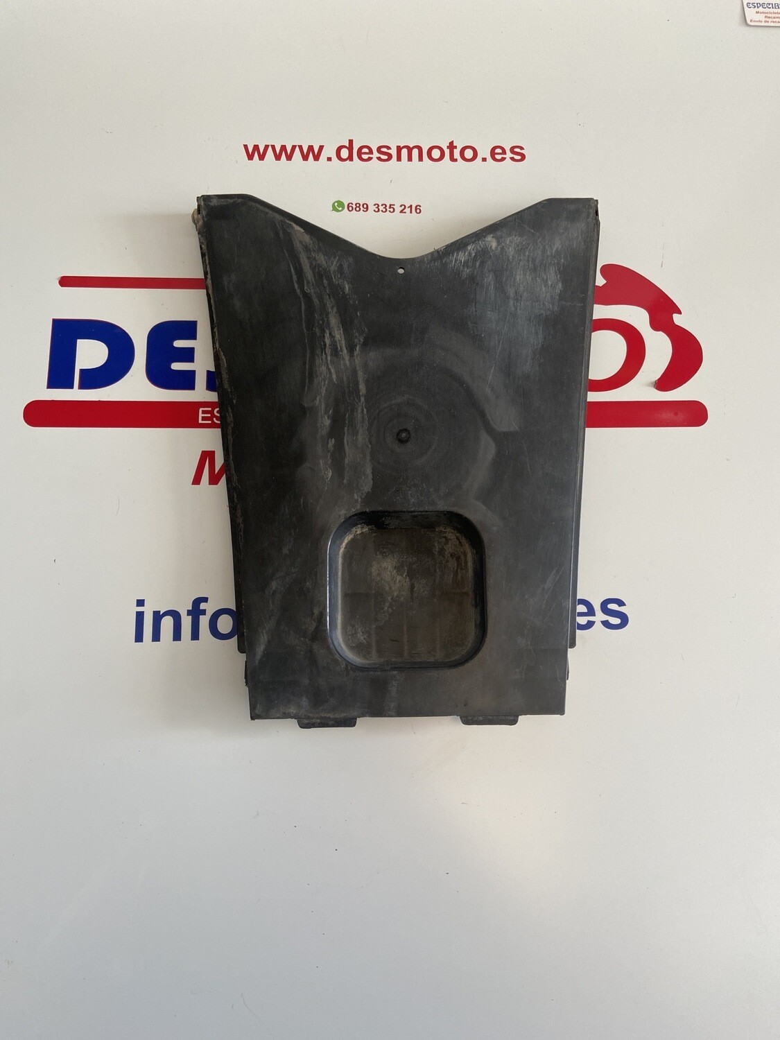 Tapa bajo piso HONDA X8R-X 50
