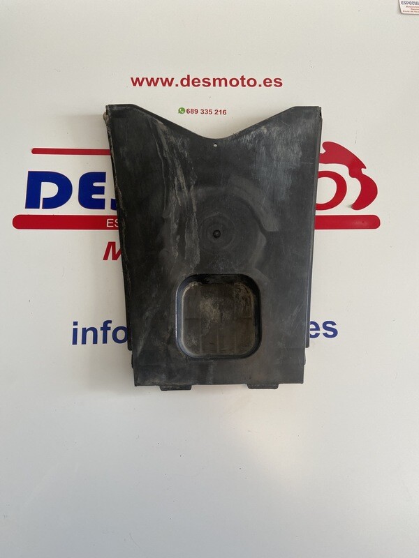 Tapa bajo piso HONDA X8R-X 50