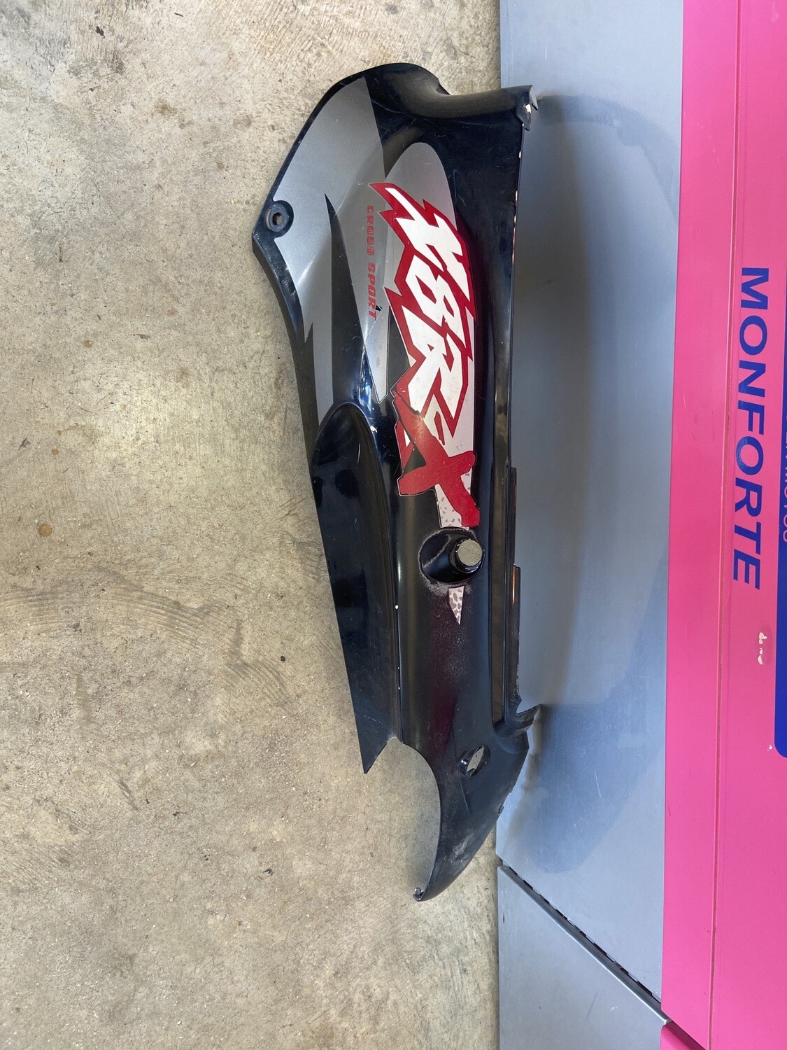Tapa trasera izquierda 1 HONDA X8R-X 50