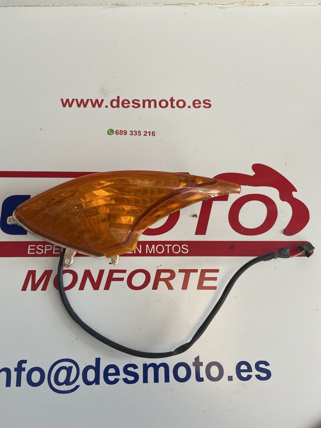 Intermitente trasero izquierdo HONDA X8R-X 50