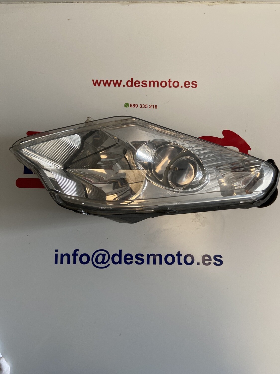 Faro delantero izquierdo PEUGEOT SATELIS 125 2006