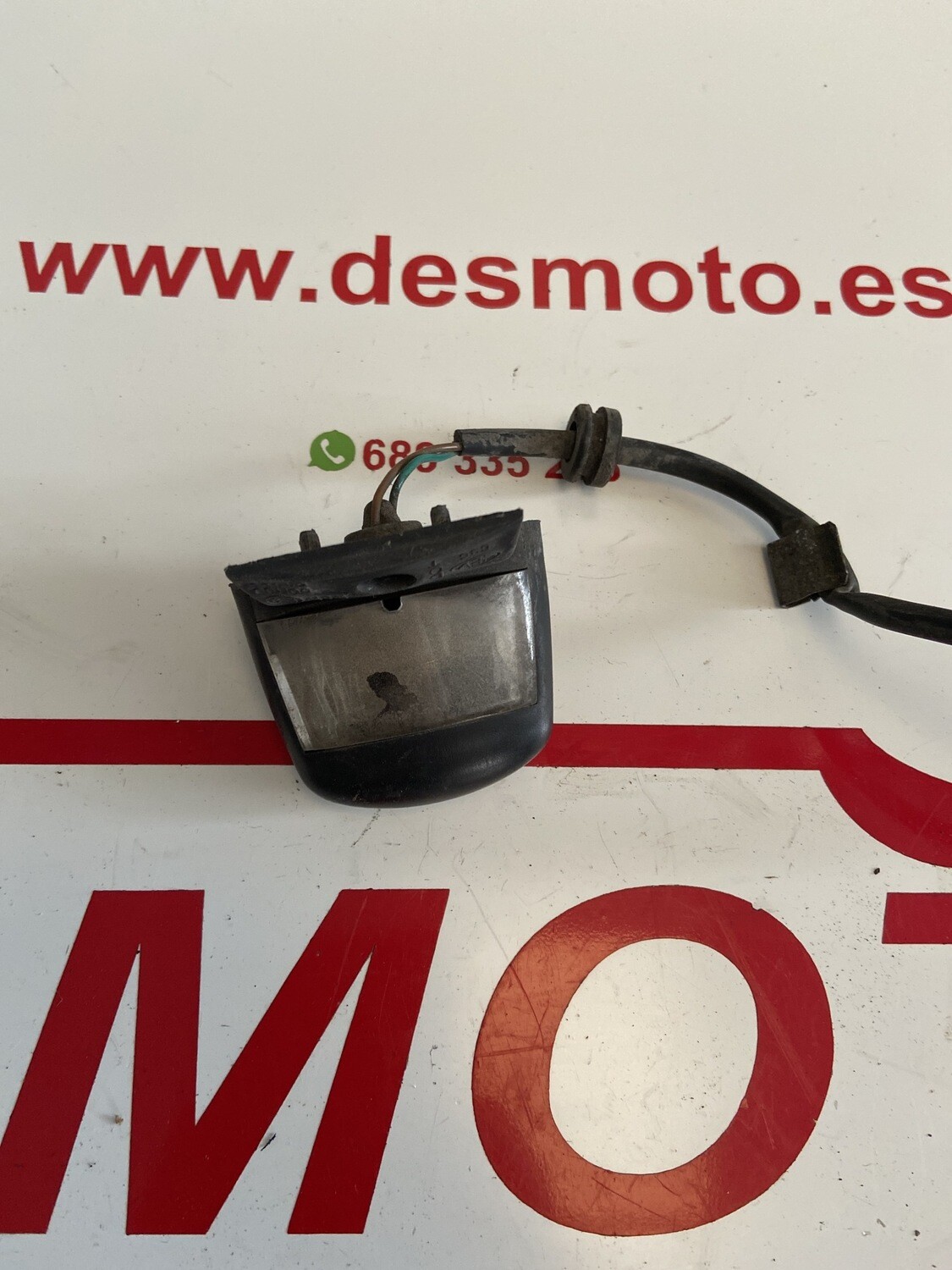 Luz matrícula PEUGEOT SATELIS 125 2006