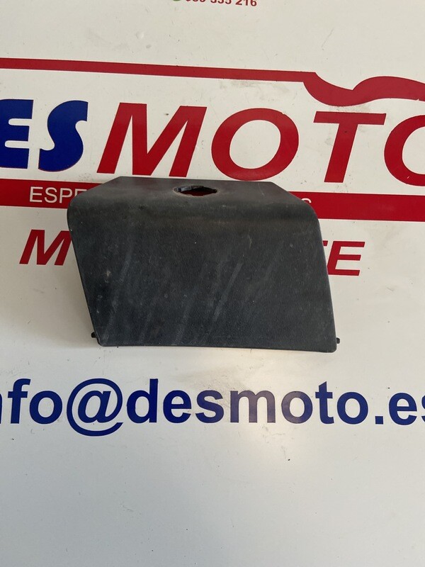 Tapa contraescudo izquierda PEUGEOT SATELIS 125 2006