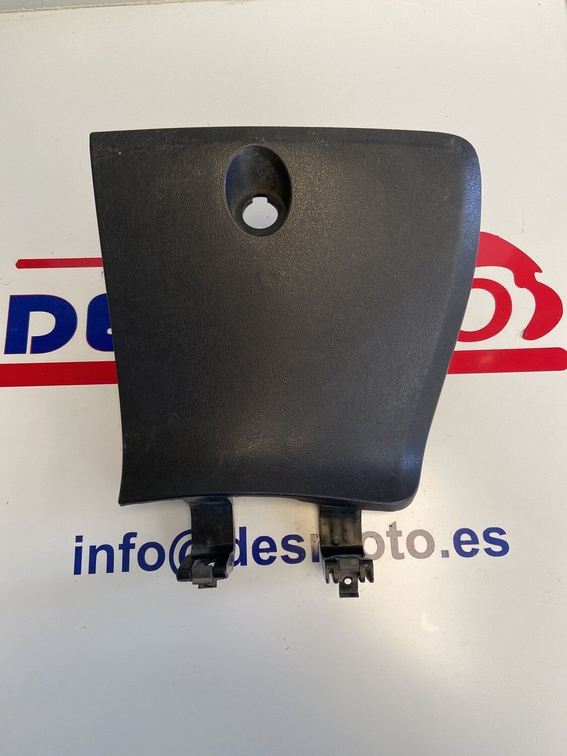 Tapa guantera frontal YAMAHA X MAX 250 2005