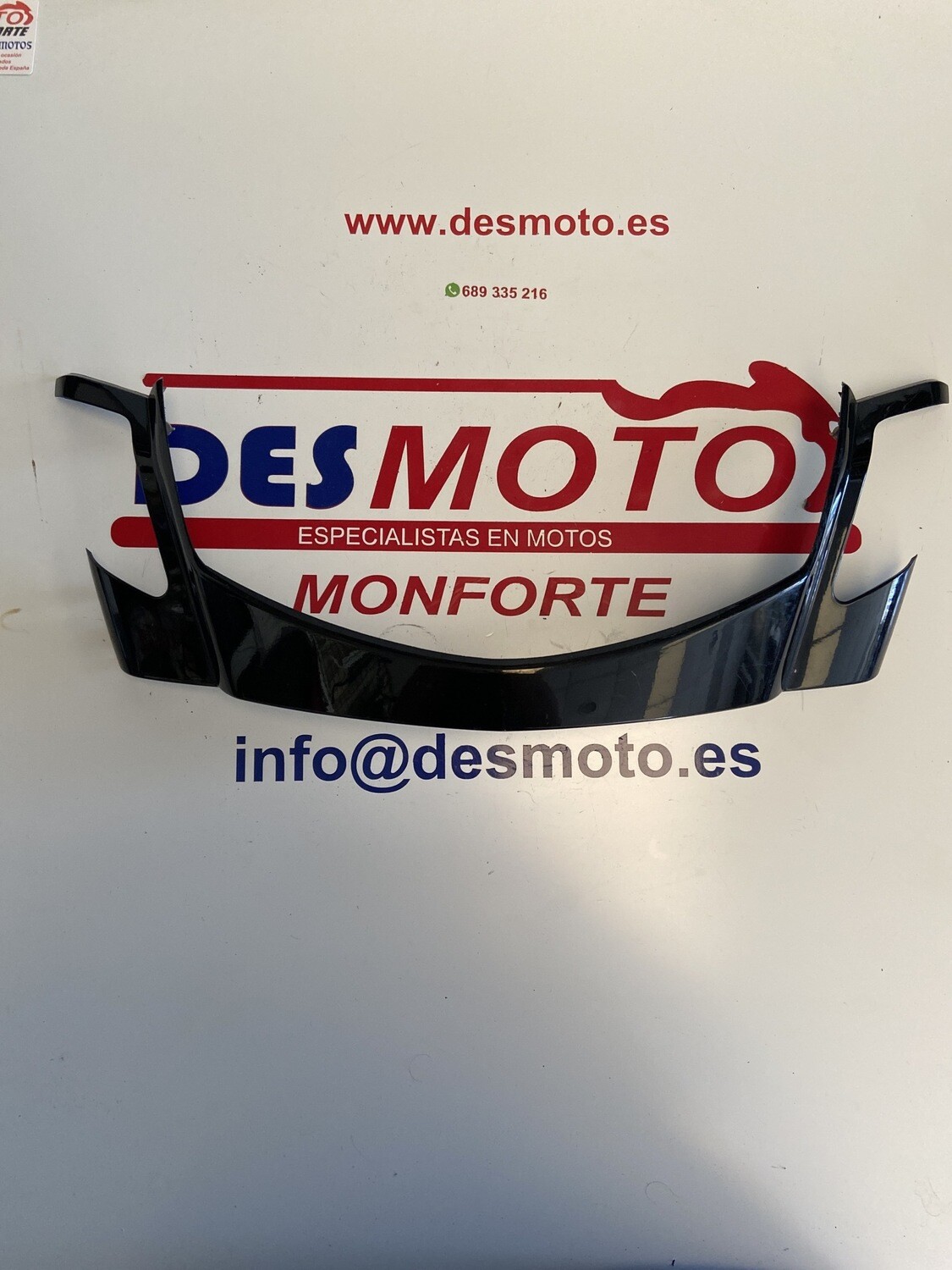 Tapa superior porta intermitentes (pestañas rotas) YAMAHA X MAX 250 2011