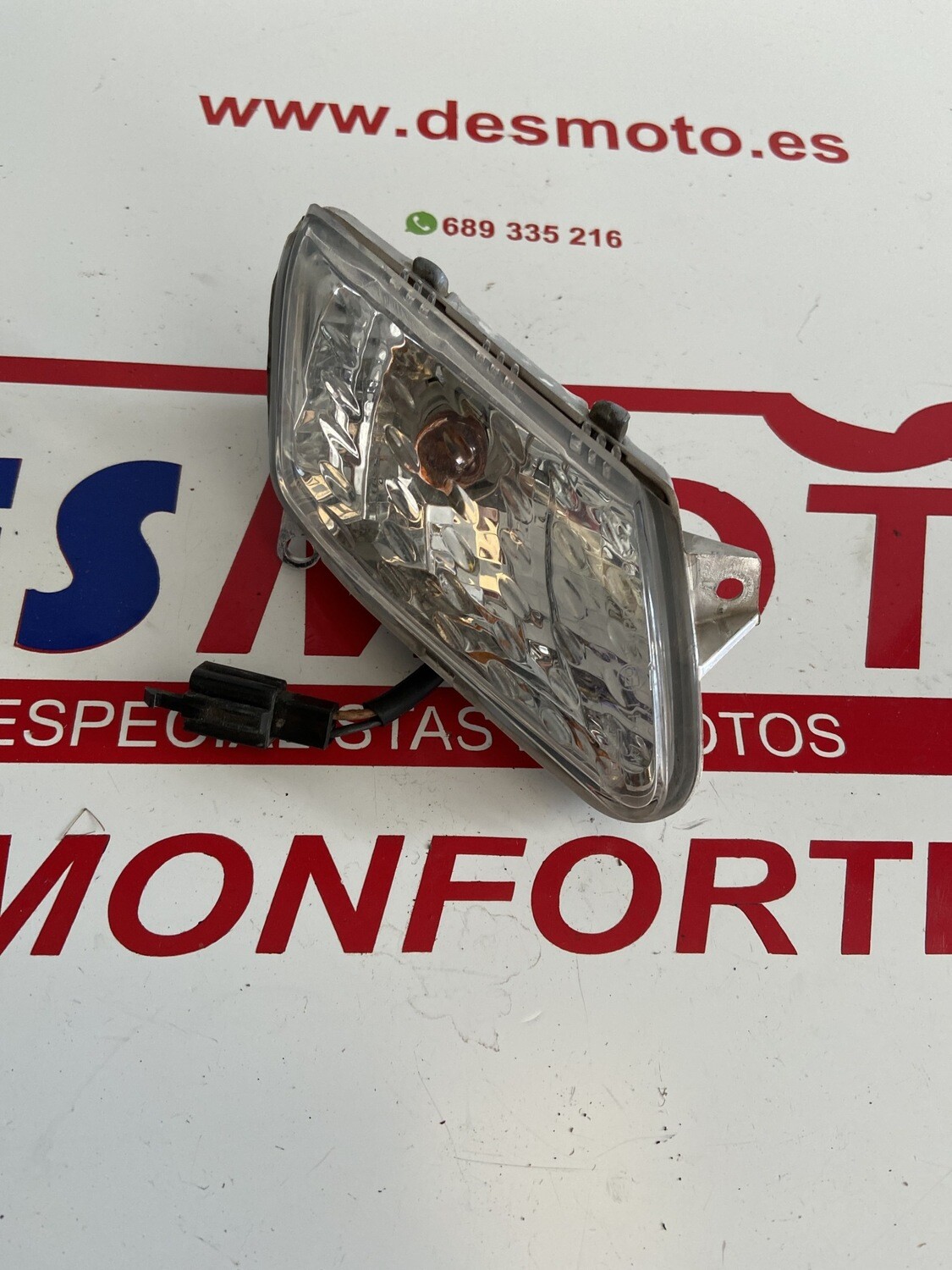 Intermitente delantero izquierdo YAMAHA X MAX 125 2006