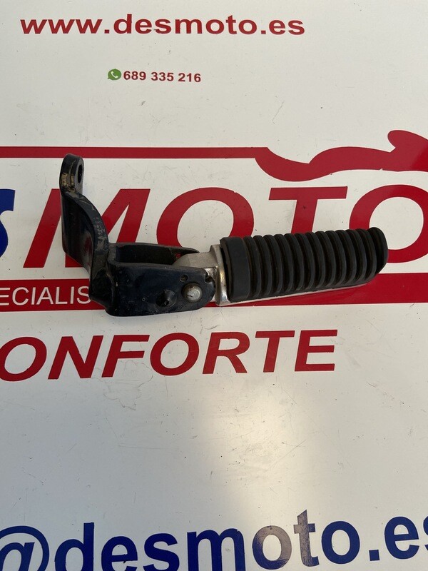 Estribera trasera izquierda YAMAHA X MAX 125 2009