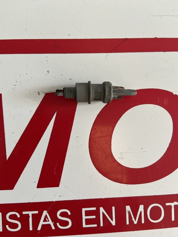 Sensor freno trasero DERBI BOULEVARD 125 2002-2006