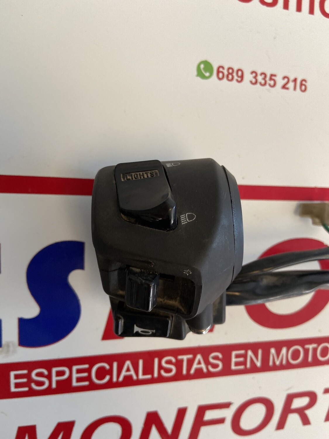 Piña de luces izquierda KYMCO XCITING 500