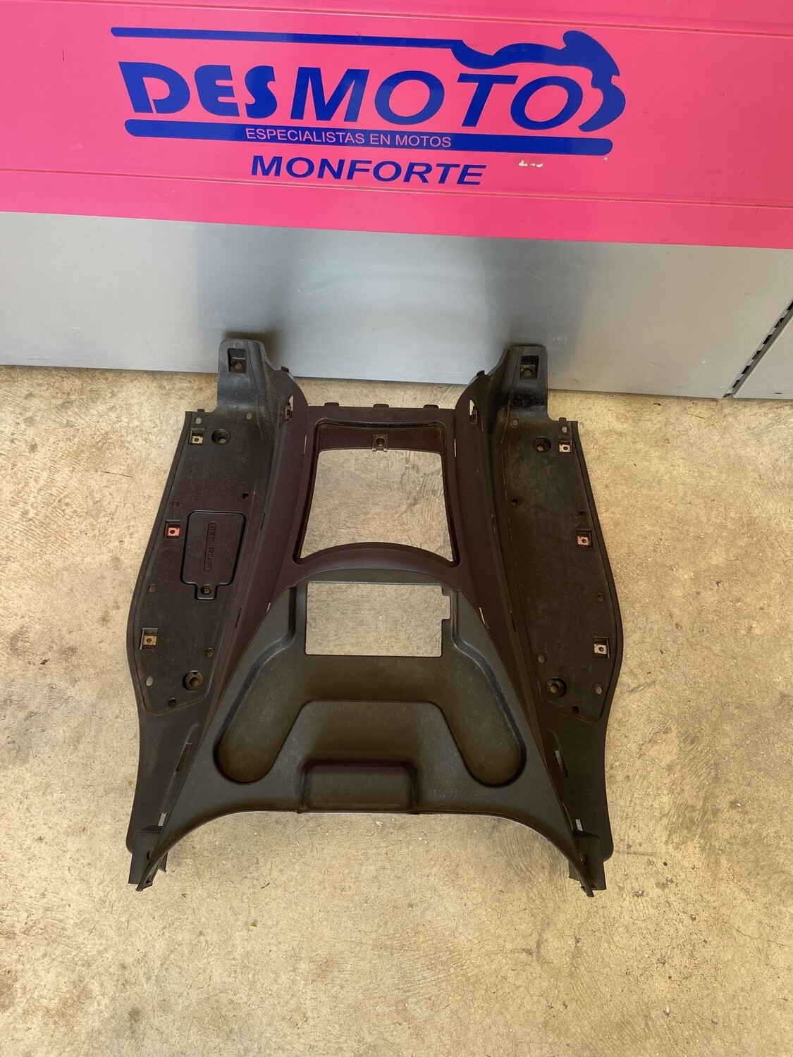 Piso KYMCO XCITING 500
