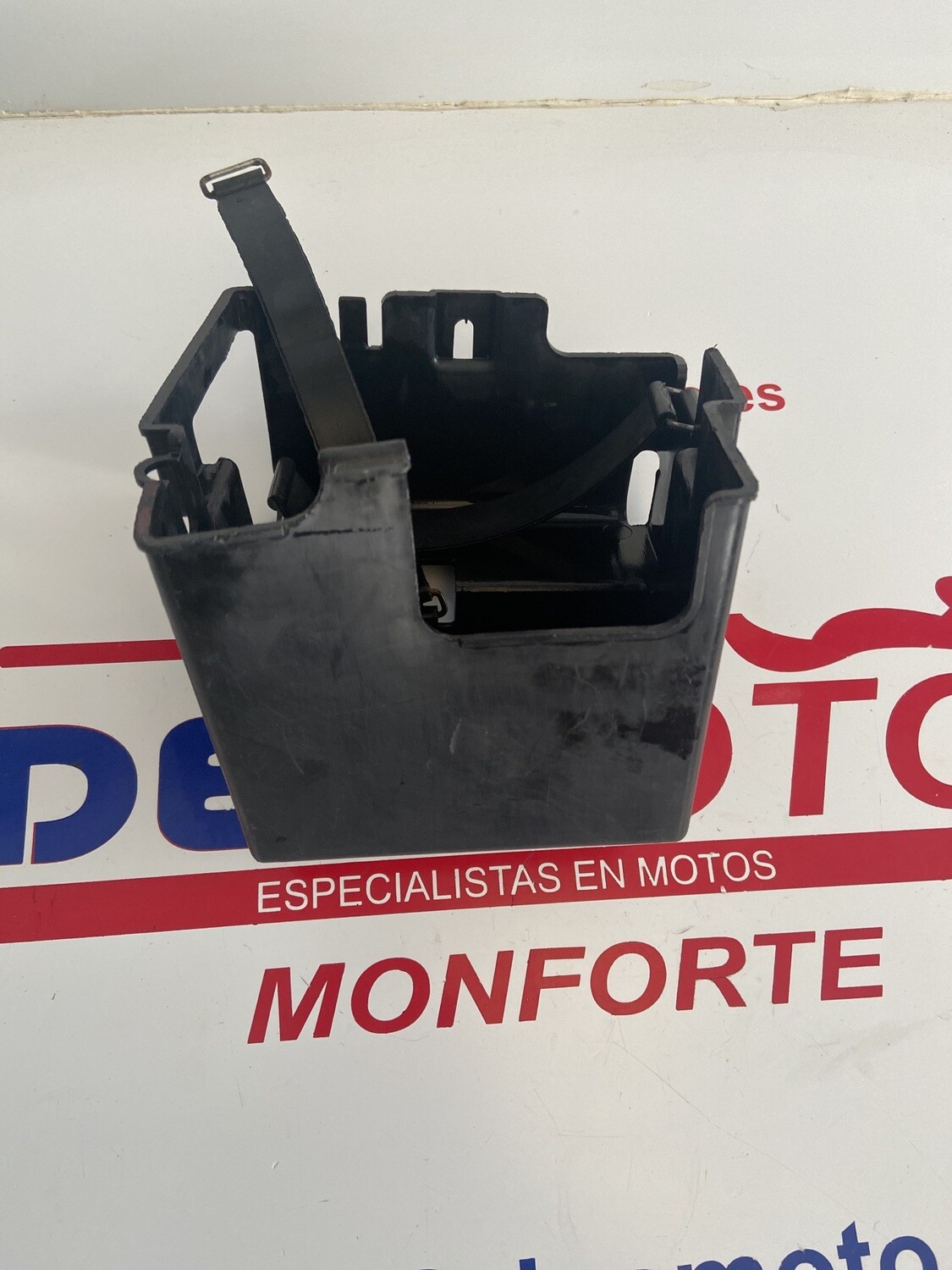Caja batería YAMAHA XV 125-250 VIRAGO