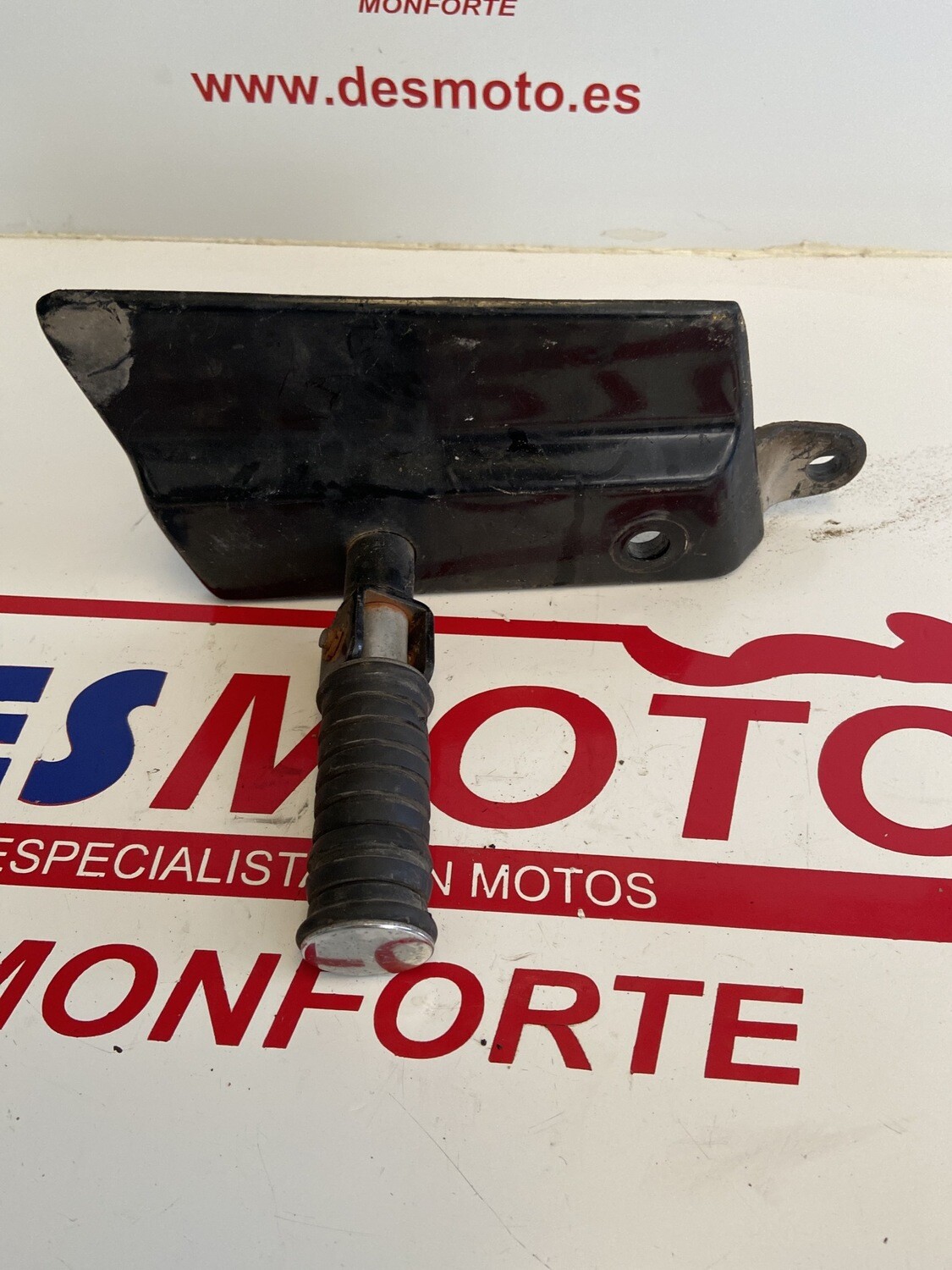 Estribera trasera izquierda 2 YAMAHA XV 125-250 VIRAGO