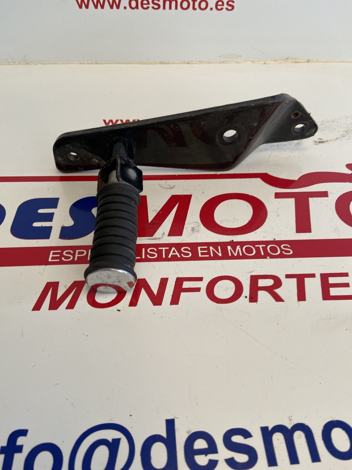 Estribera trasera derecha 2  YAMAHA XV 125-250 VIRAGO