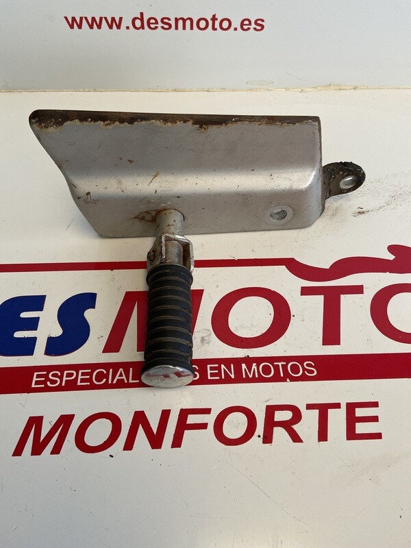 Estribera trasera izquierda 1 YAMAHA XV 125-250 VIRAGO