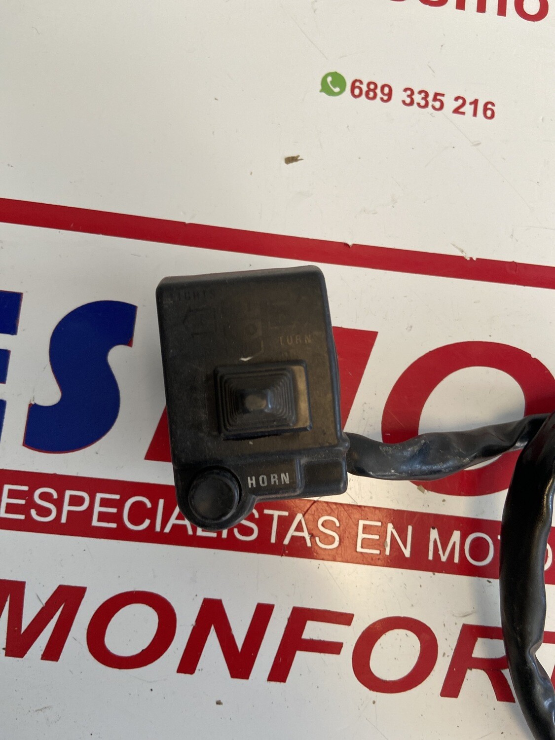 Llave luces izquierda 2 SUZUKI GN/TU 250