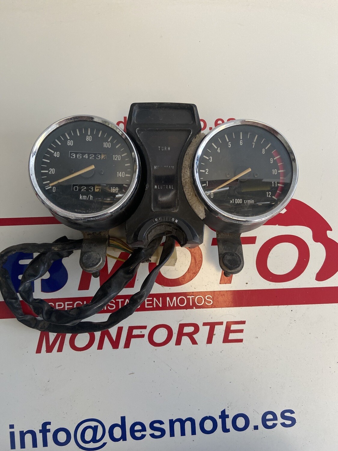 Reloj cuentakilómetros (36423km) SUZUKI GN/TU 250