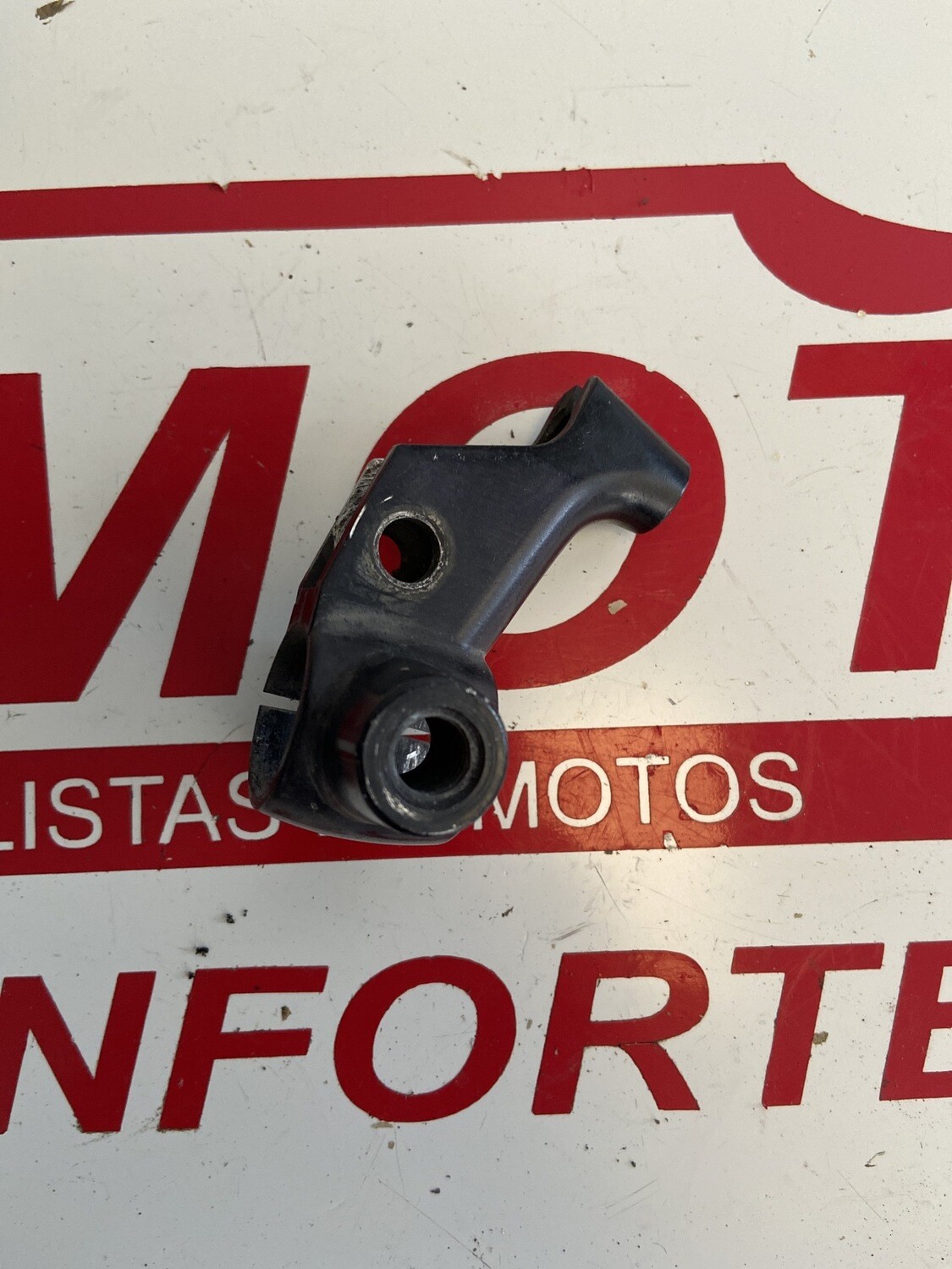 Soporte maneta embrague SUZUKI GN/TU 250