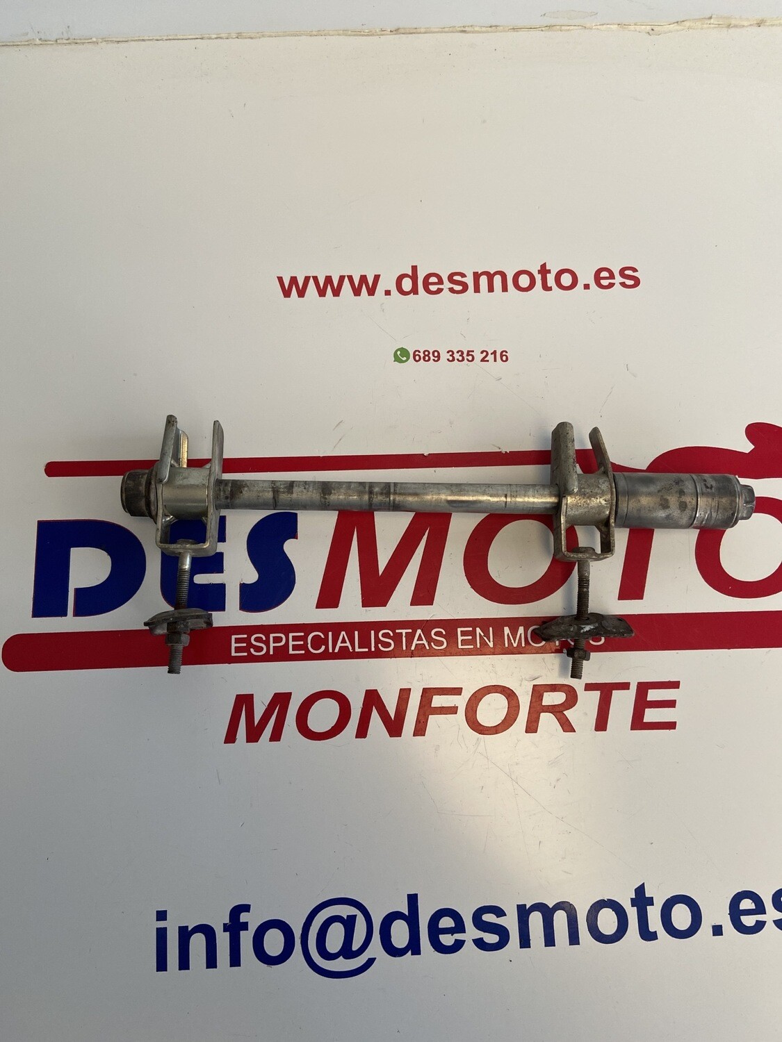 Eje trasero con tensores HONDA CB 250
