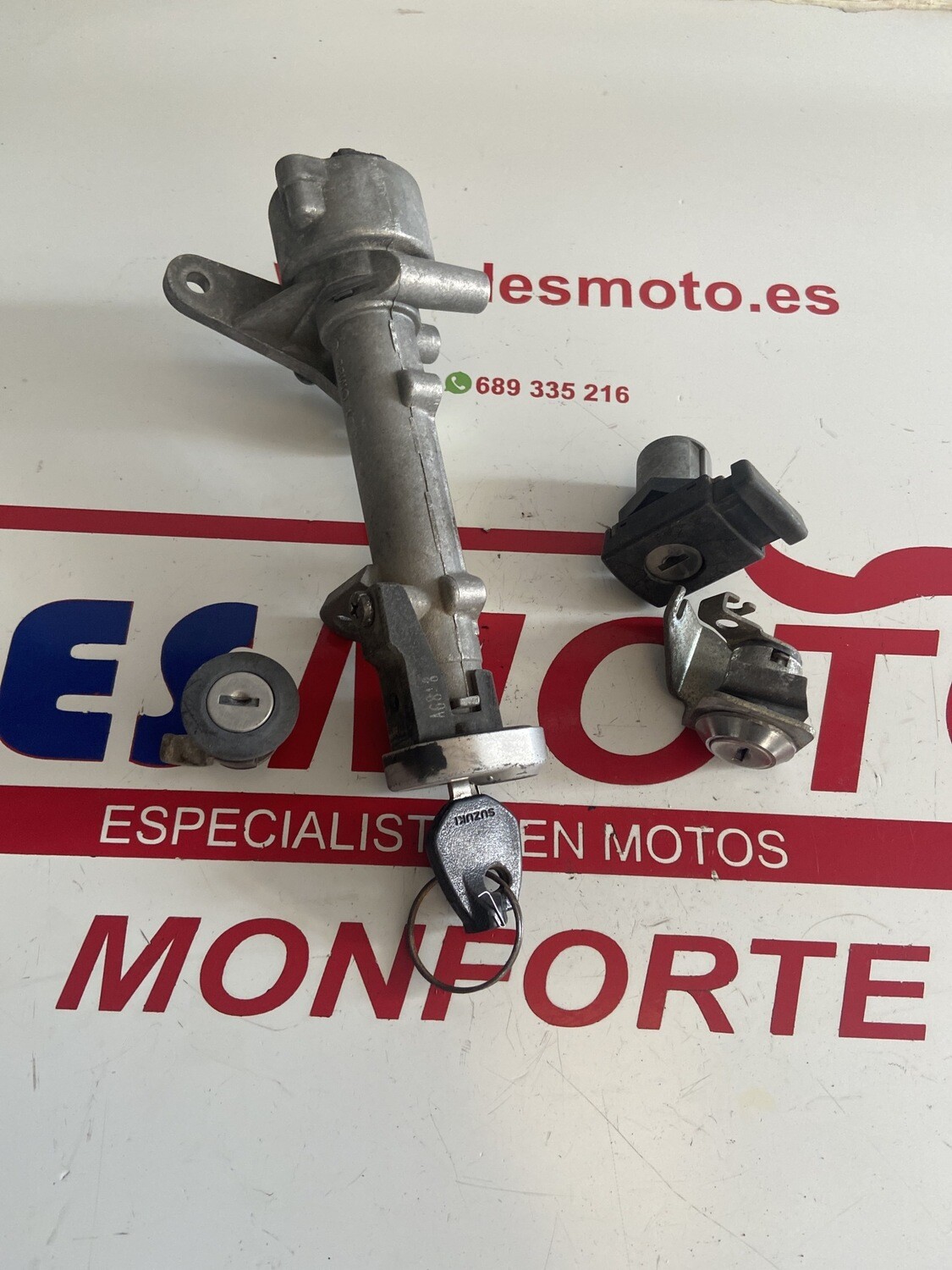 Conjunto de cerraduras con llave SUZUKI BURMAN 125-150 2003-2006