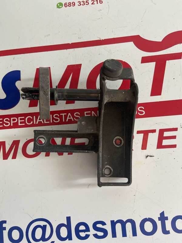 Soporte asiento SUZUKI BURMAN 125-150 2003-2006