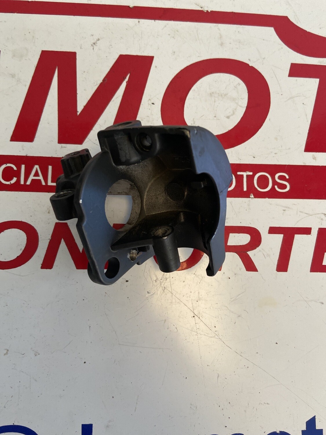 Soporte piña derecha YAMAHA AEROX 50 1999