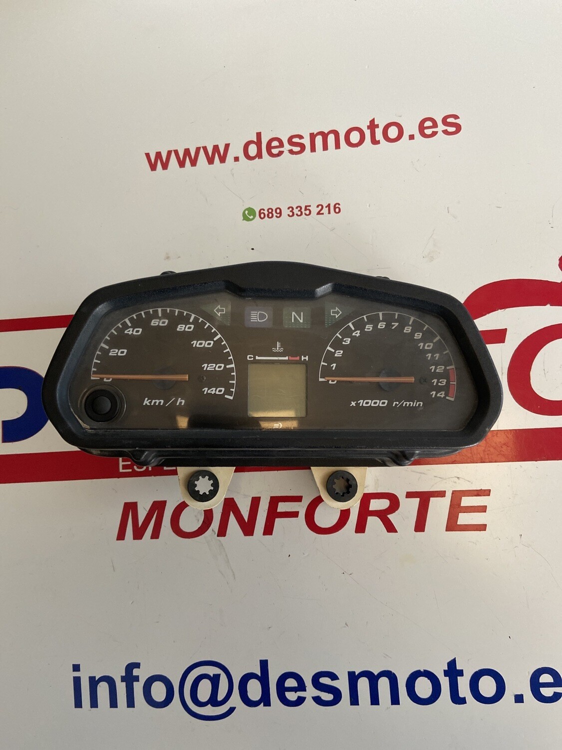 Cuadro cuentakilómetros (11.767km) HONDA VARADERO 125 2004