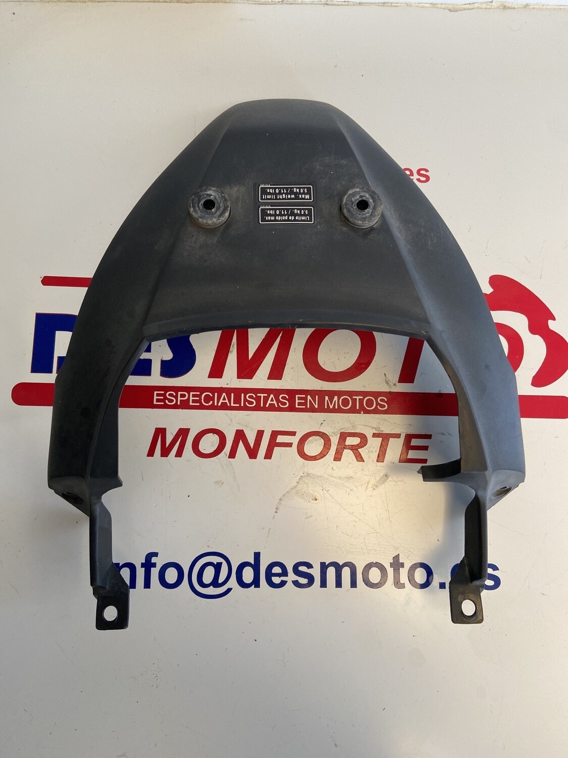 Tapa colín trasera HONDA VARADERO 125 2004