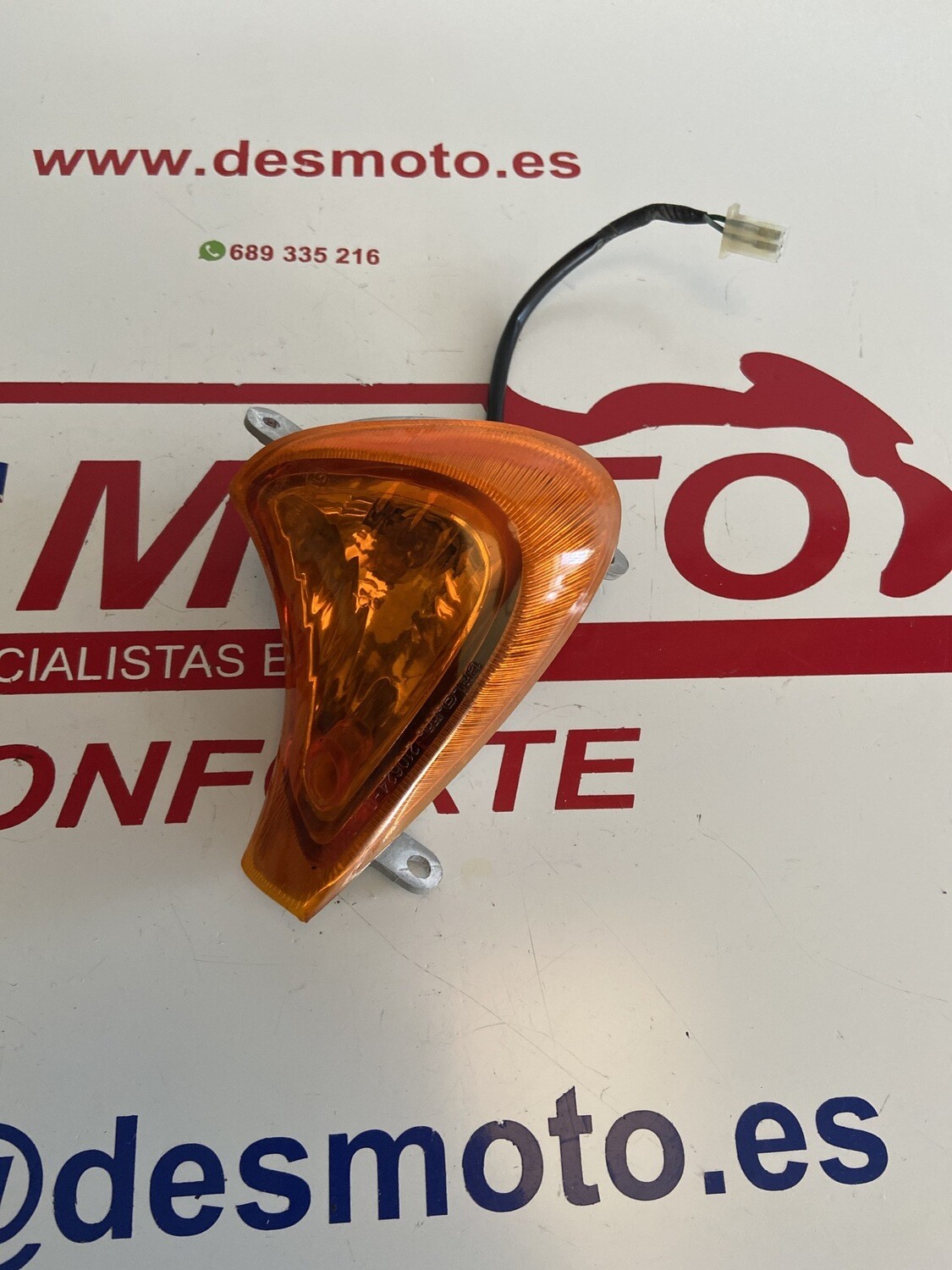 Intermitente delantero derecho HONDA VARADERO 125 2004