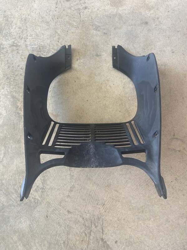 Rejilla radiador HONDA VARADERO 125 2004