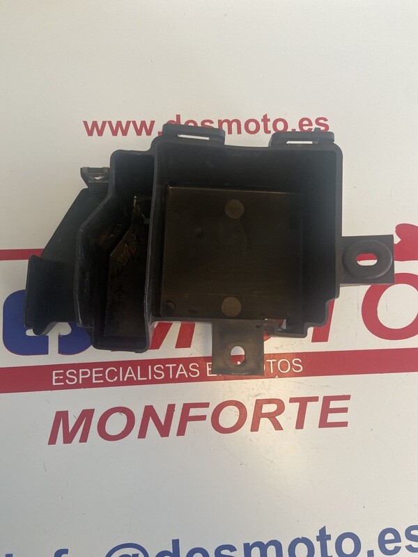 Caja bateria HONDA VARADERO 125 2004