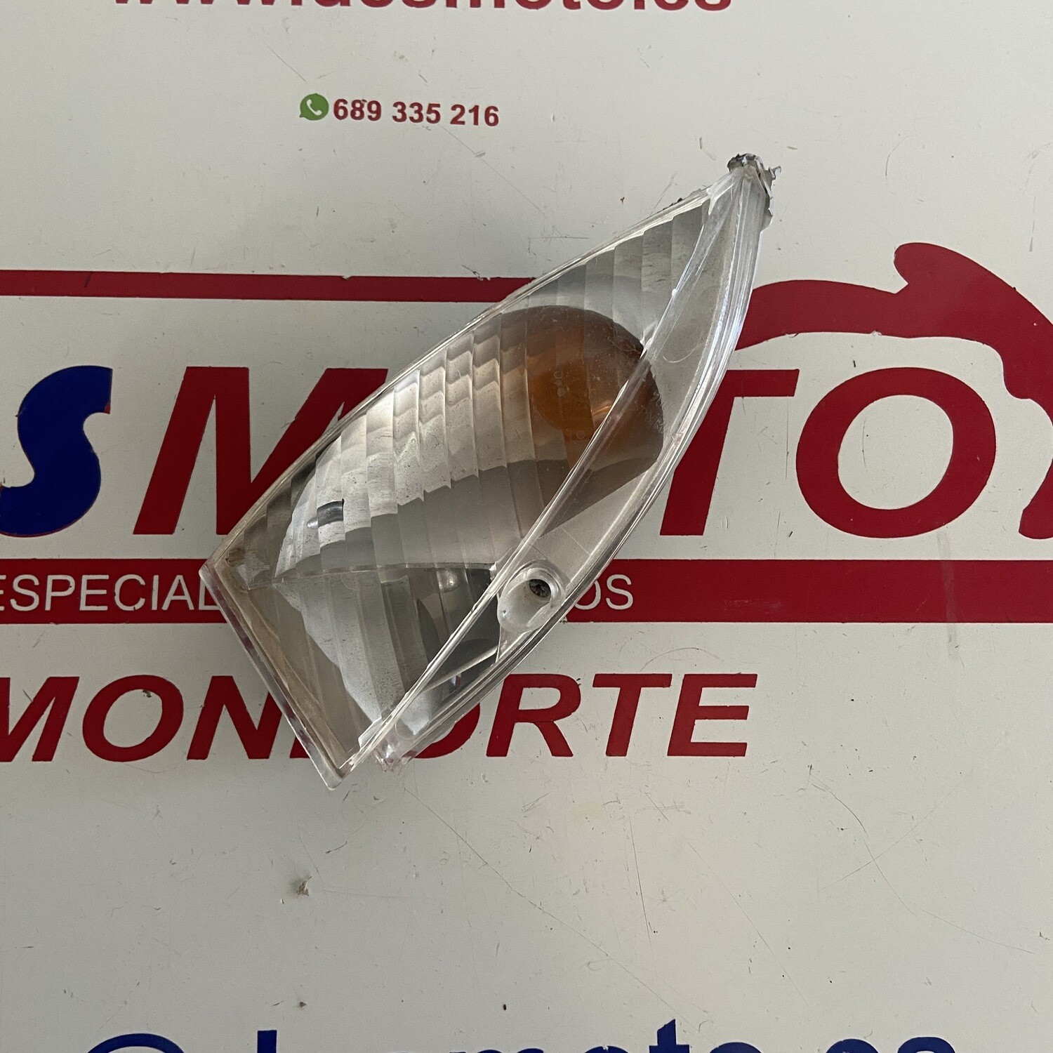 Intermitente delantero izquierdo PEUGEOT VIVACITY 50
