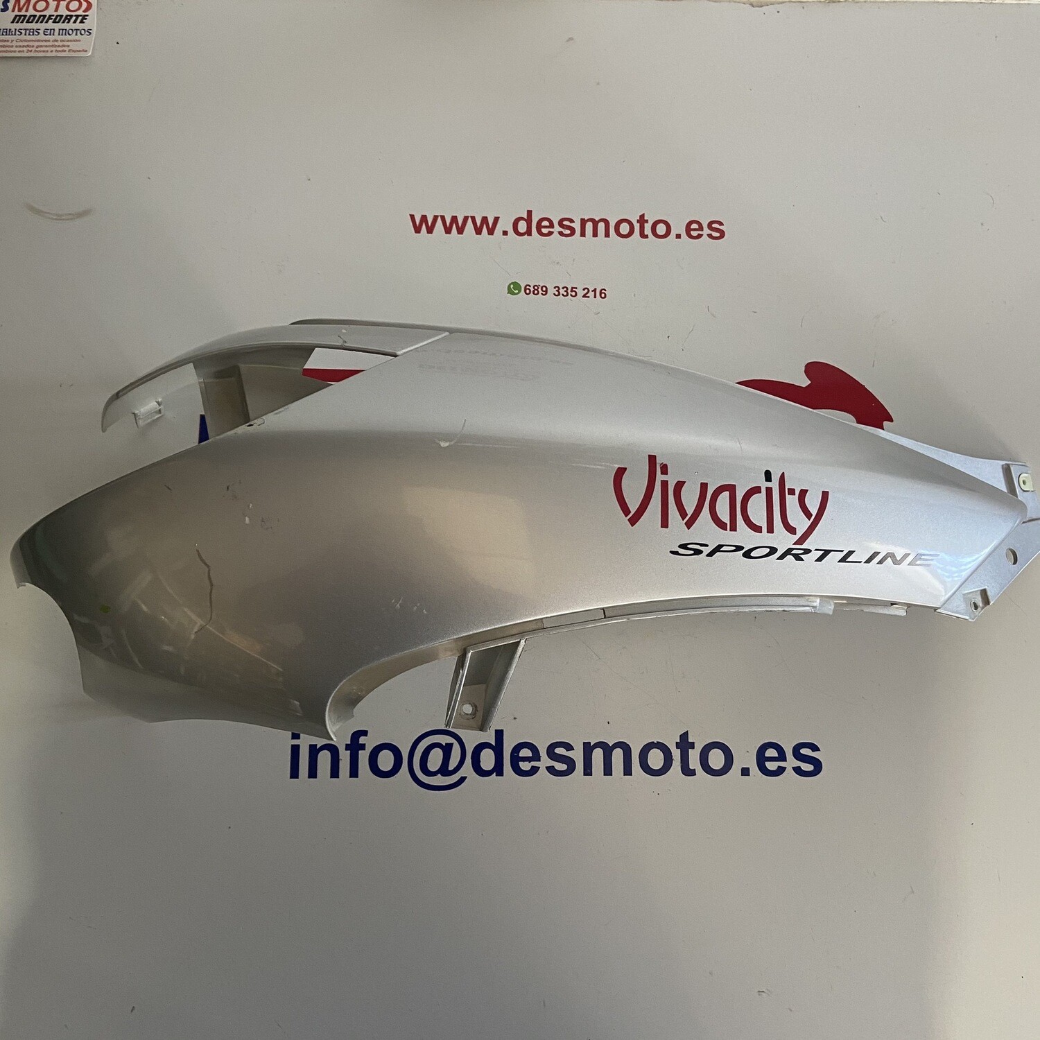 Tapa trasera derecha PEUGEOT VIVACITY 50