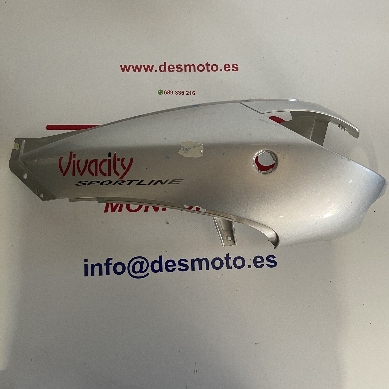 Tapa trasera izquierda PEUGEOT VIVACITY 50