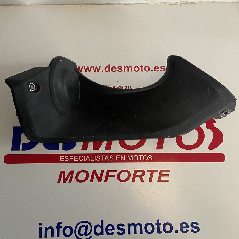 Consola izquierda (falta un soporte) YAMAHA R6 1999-2002 CARBURACIÓN