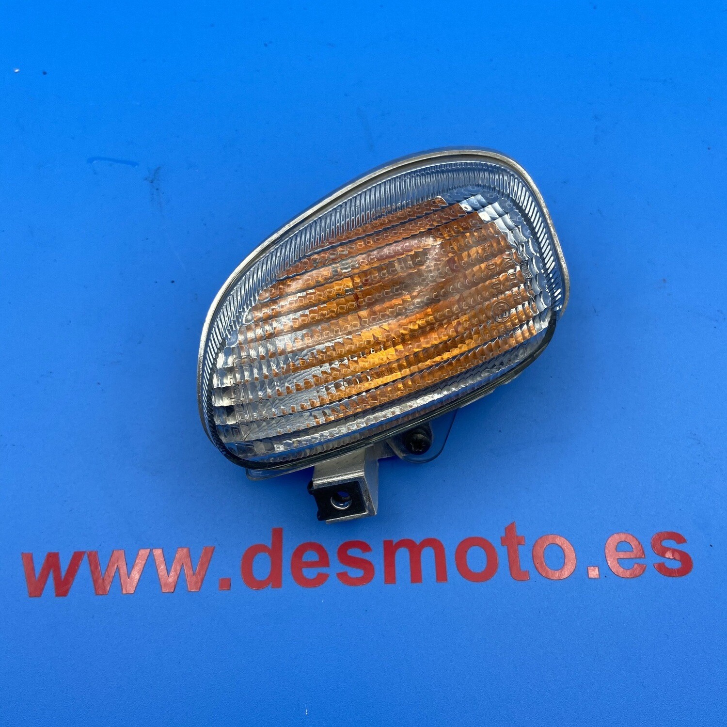 Intermitente trasero derecho 2 YAMAHA NEOS 50