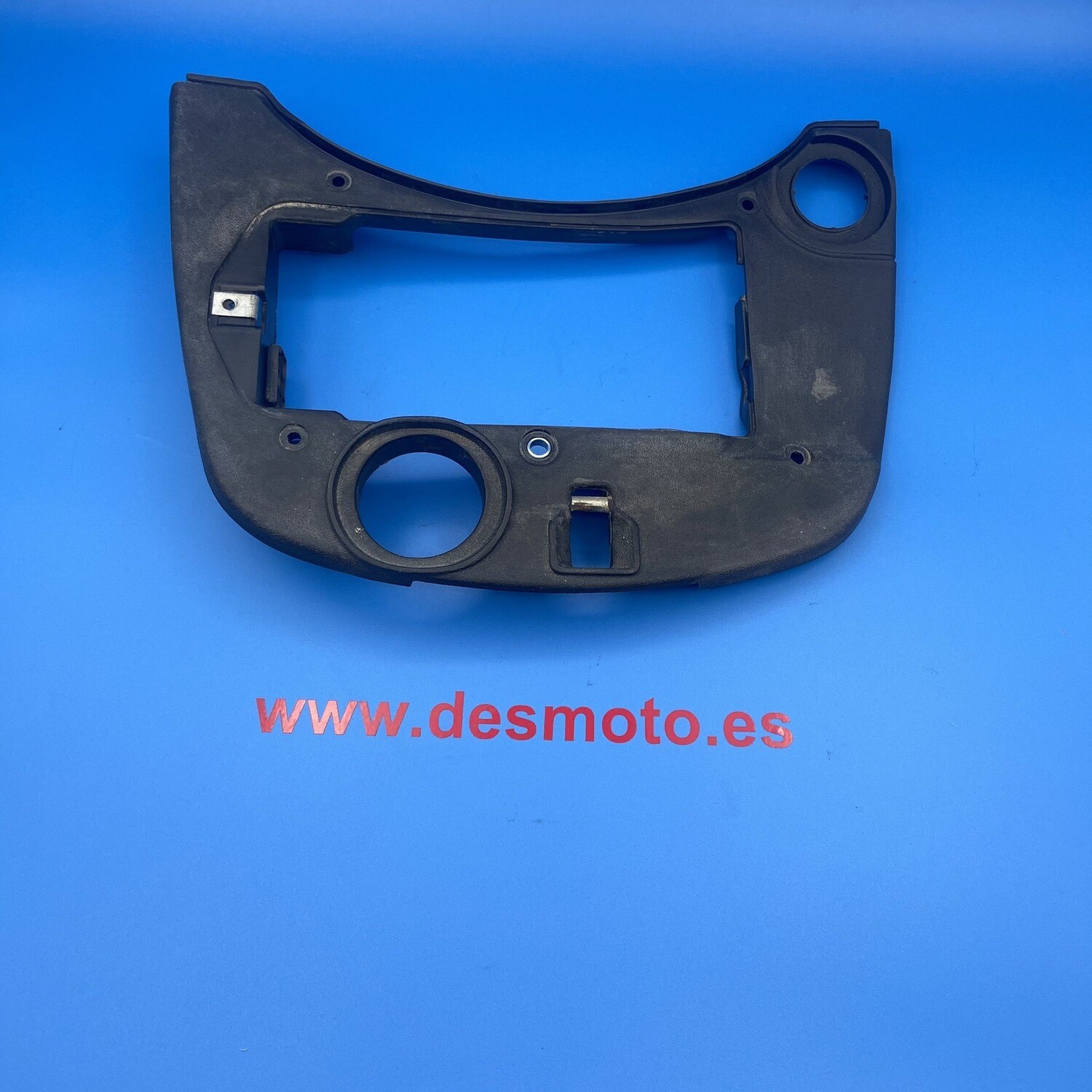 Tapa trasera bajo asiento VESPA ET2
