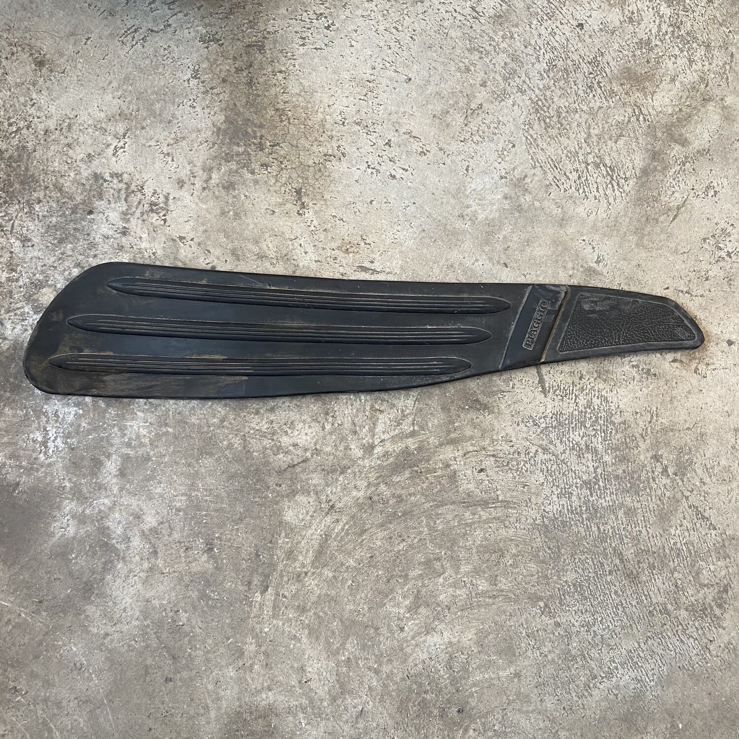 Alfombrilla derecha VESPA ET2