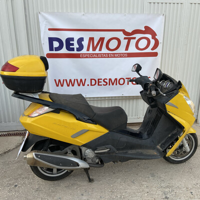 PEUGEOT SATELIS 400 2015