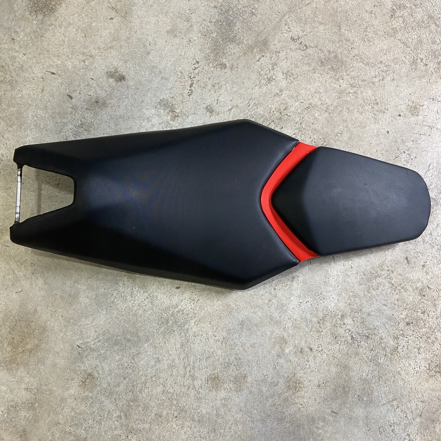 Asiento (pequeño desperfecto) DERBI GP1 50