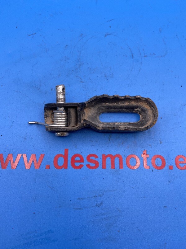 Posapie delantero derecho MALAGUTI XTM 50 2005