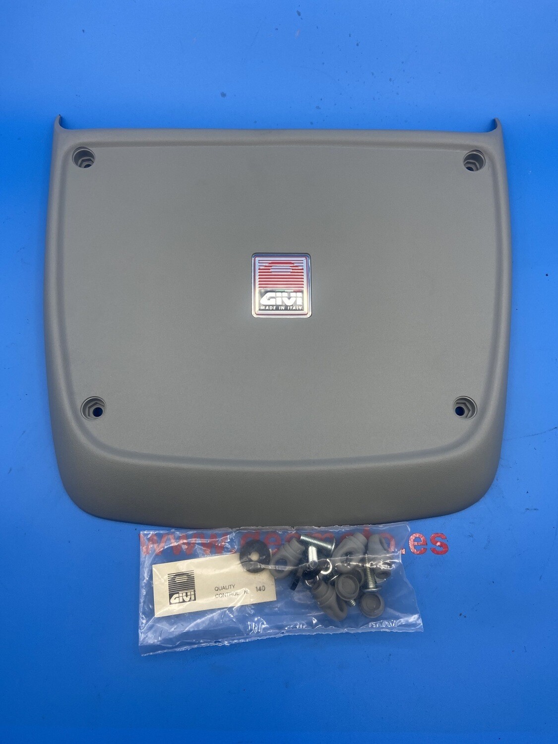 Soporte de almacenamiento para maleta marca GIVI