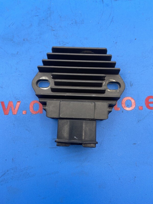 Regulador HONDA DYLAN 125 2002-2006