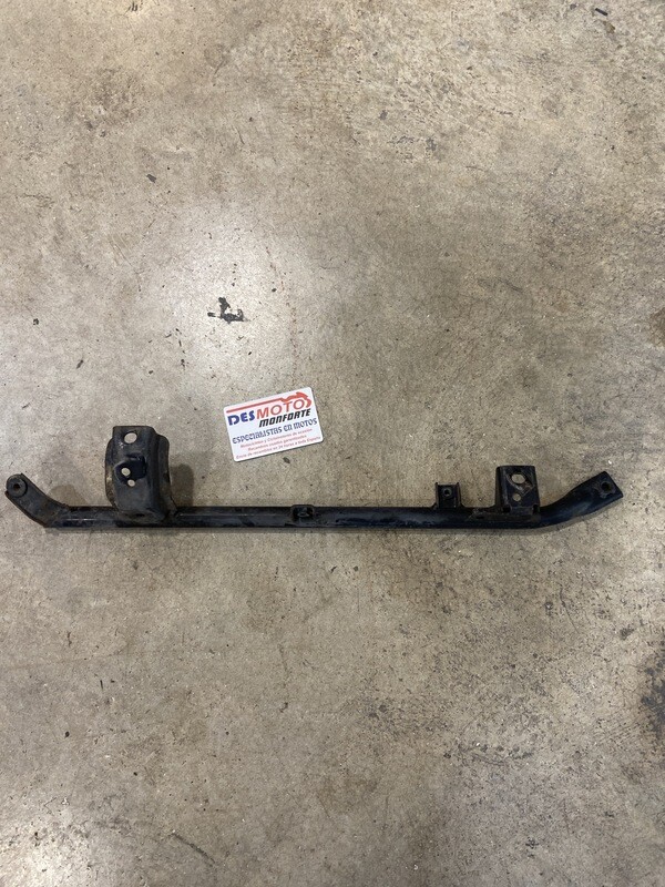 Estribo metálico izquierdo HONDA DYLAN 125