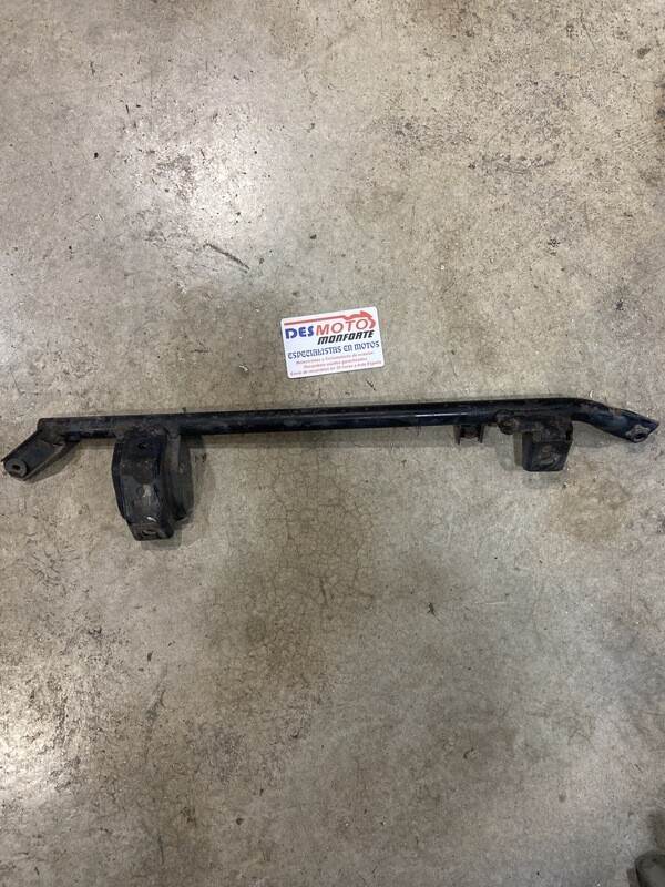 Estribo matalico derecho HONDA DYLAN 125