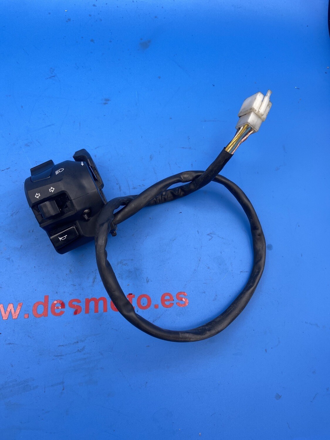 Llave luces e intermitencia DERBI GPR 50 RR
